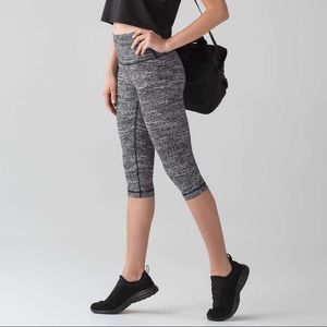 Lululemon Wunder Under Hi-Rise 1/2 Tight *Full-On Luxtreme 17”